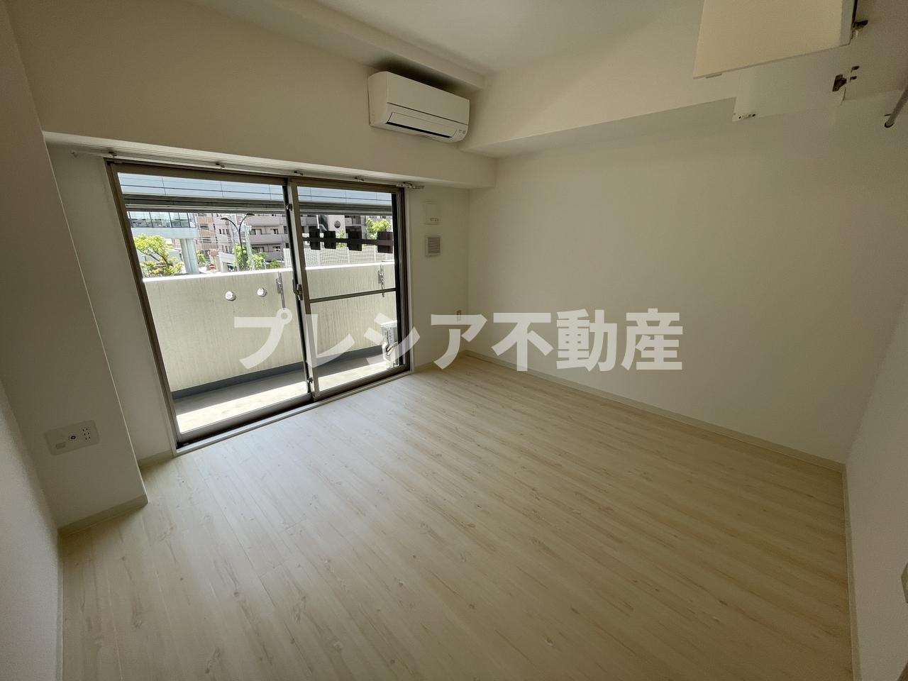 セレニテ甲子園Ⅱの居間・リビング