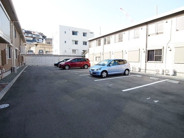 ディアコート神戸2の駐車場|駐車場