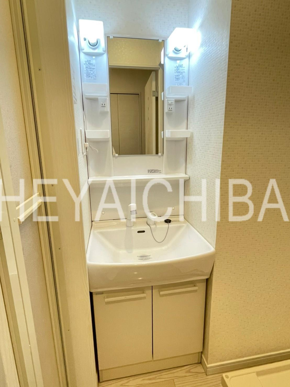 ラヴィエント浅草言問の洗面所