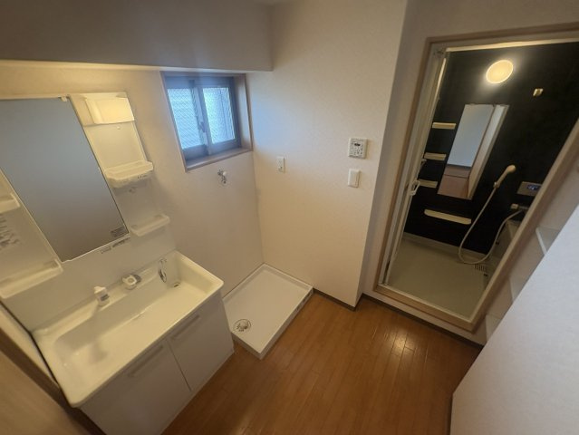 第1関根マンションの洗面所