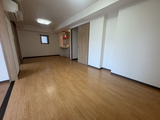 第1関根マンションの居間・リビング