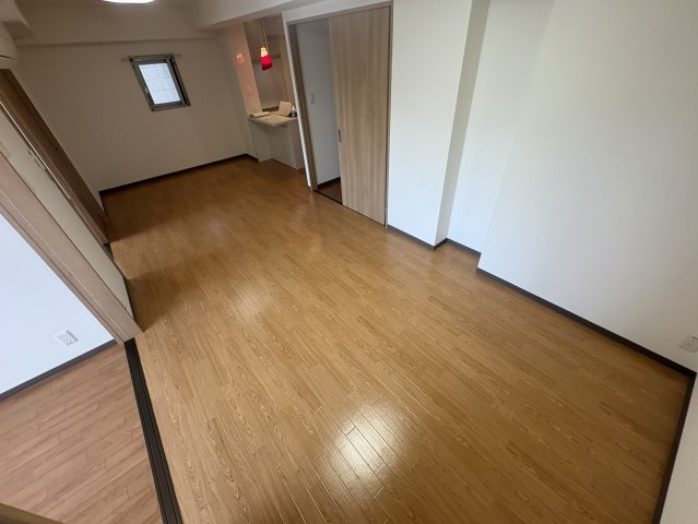 第1関根マンションの居間・リビング