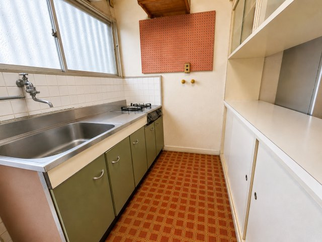 東近江市上羽田町のキッチン