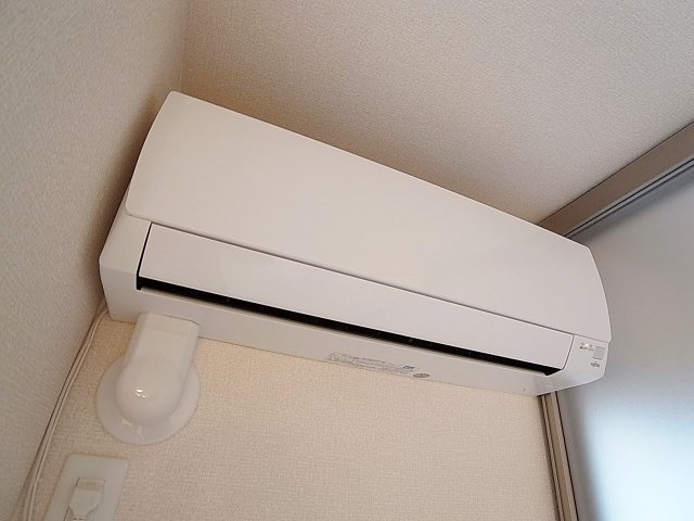 グランクレール兵庫町の設備|リビングにはエアコン付きです