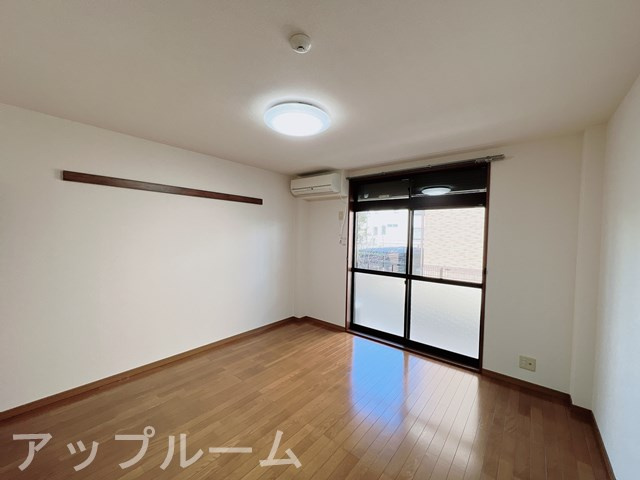 Surplus沖の居間・リビング