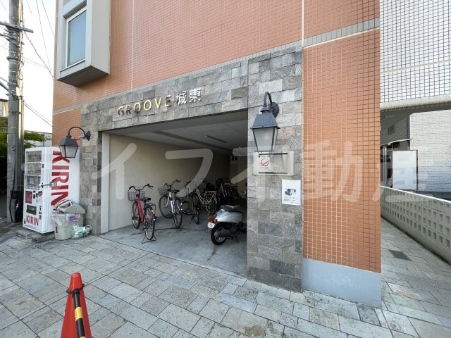 GROOVE城東のエントランス|清潔なエントランスです