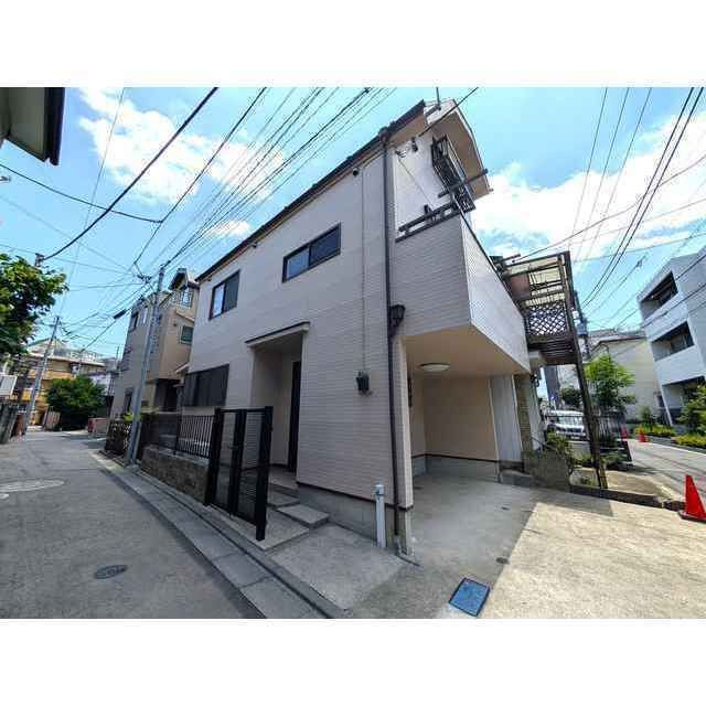 大山西町戸建のエントランス