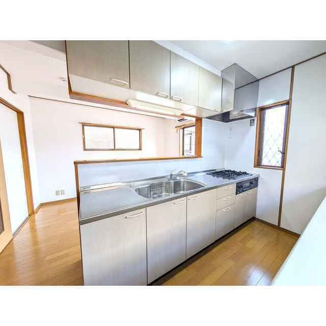 大山西町戸建のキッチン