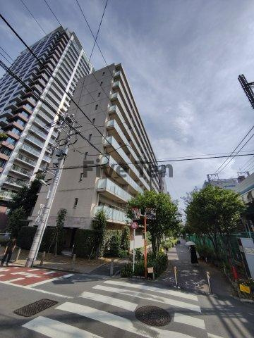 パークハビオ目黒リバーサイドの外観
