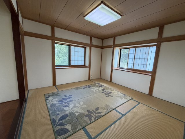 温泉も引ける♪自宅で露天風呂気分も味わえる景色の良い中古住宅　フィオーレ喜連川の和室|ゆったりとくつろげる和室です