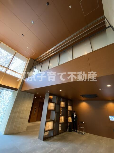 グランドメゾン目白新坂のロビー