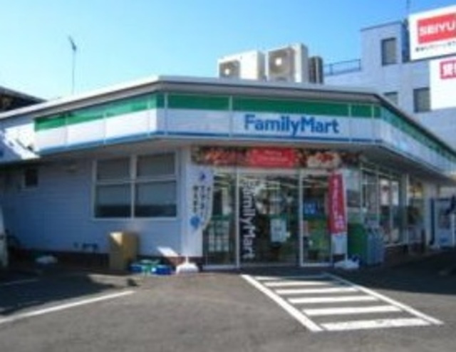 サンテラス百合丘Ａのその他|ファミリーマート王禅寺西店