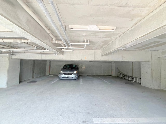 サンテラス百合丘Ａの駐車場|★敷地内駐車場★　※空き状況は要確認※