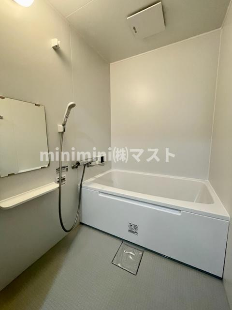 大阪市中央区上本町西１丁目の賃貸マンションの浴室