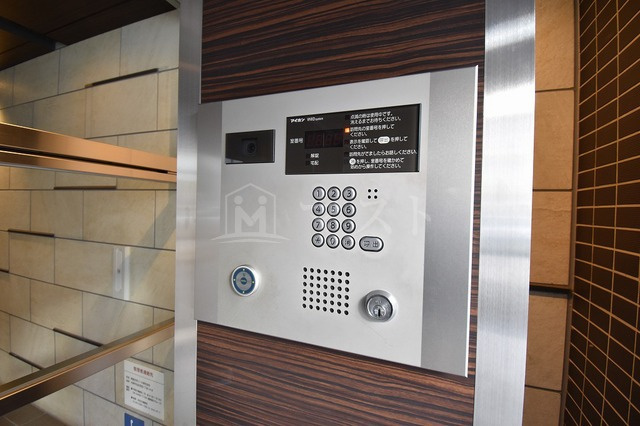 大阪市中央区博労町２丁目の賃貸マンションのセキュリティ