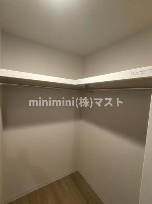 大阪市中央区谷町６丁目の賃貸マンションの収納