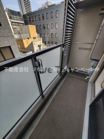 パークハビオ新橋のバルコニー