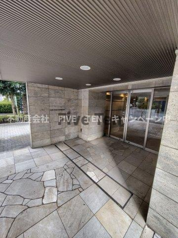 パークハビオ新橋のエントランス