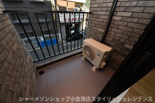 N-TERRACE黄金町のバルコニー