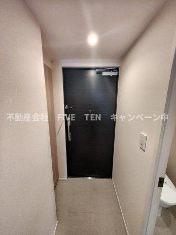 パークハビオ新橋の玄関
