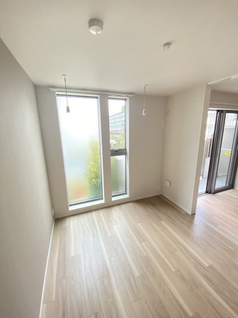 HEBEL GARDEN 松山町の居間・リビング