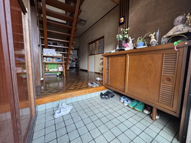 店舗付物件♪新事業にも住宅としても最適♪日光市鬼怒川温泉の玄関