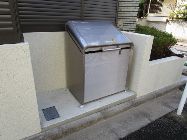 カサ・レッドパインのその他共用部分|ゴミストッカー