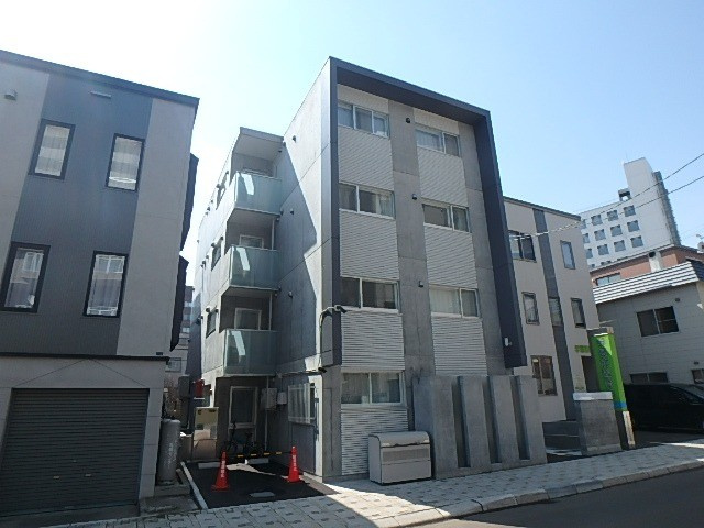 ブランシャール学園前