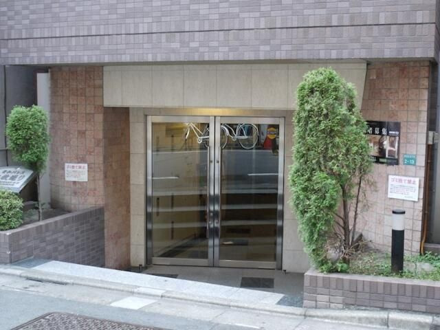 菱和パレス立教通りのエントランス