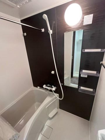 コンパクトで使いやすいお風呂です