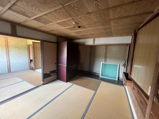 【建物40坪以上】国東町浜　8LDKの和室|きれいな和室です