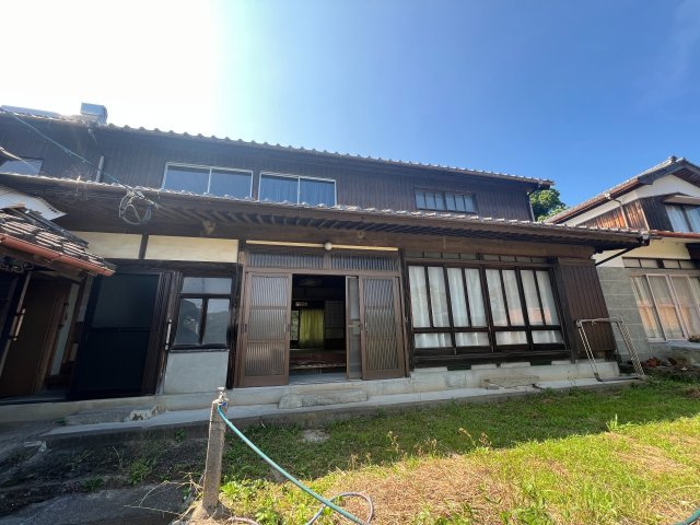 【建物40坪以上】国東町浜　8LDKの外観|外観もきれいです