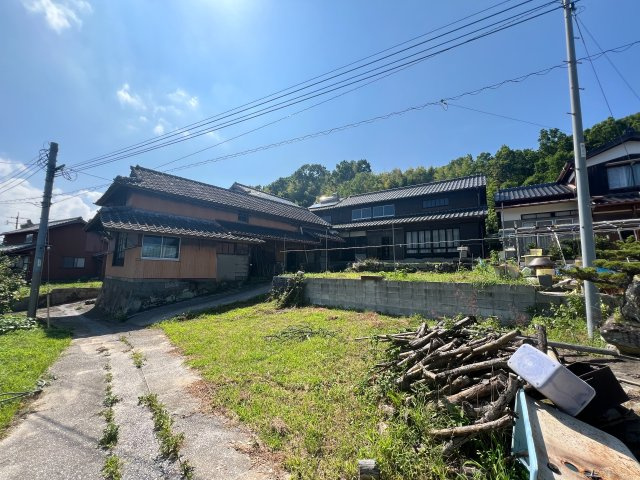 【建物40坪以上】国東町浜　8LDKの外観|建物外観を気になさる方へ、見た目の良い物件です