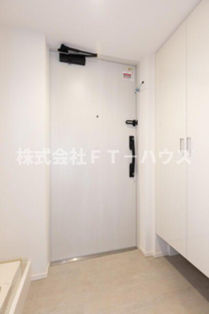 パークアクシス市川の玄関