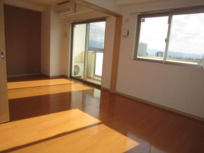 Ｍ・Ｆ・Ｎ Ｅｔｅｒｎｉｔｙの内装
