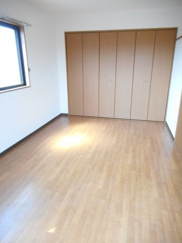 レジェン笠原壱番館の居間・リビング