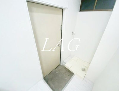 【玄関】 | ユタカビル | 玄関です。