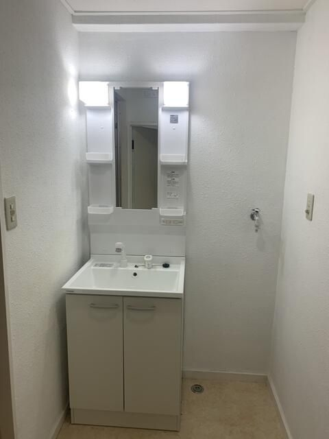 国分寺市戸倉４丁目の賃貸マンションの洗面所