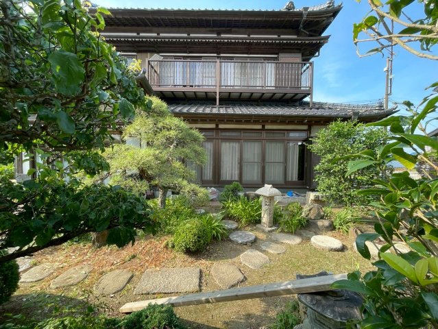 稲敷郡河内町長竿　中古戸建の庭|2026年7月14日撮影