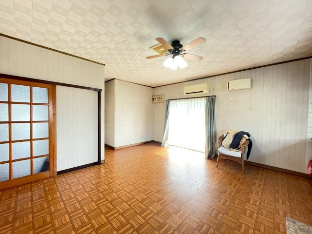 稲敷郡河内町長竿　中古戸建の居間・リビング|2026年7月14日撮影