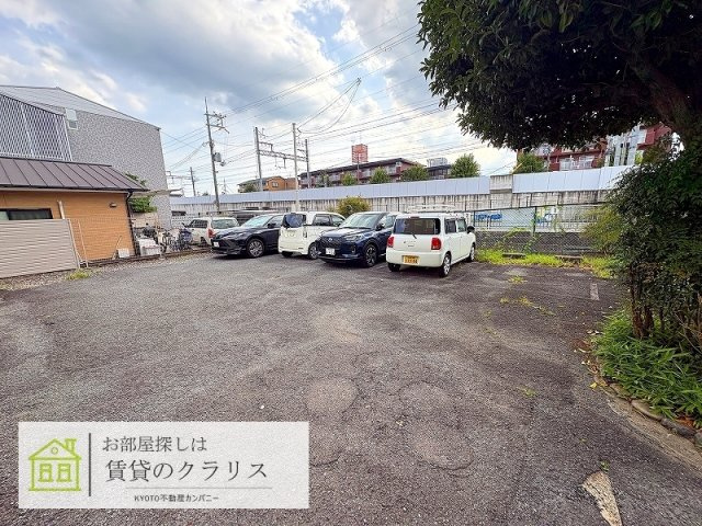 奥田マンション（桂）リフォーム部屋の駐車場