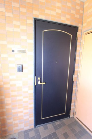 ガウディーオオテの玄関