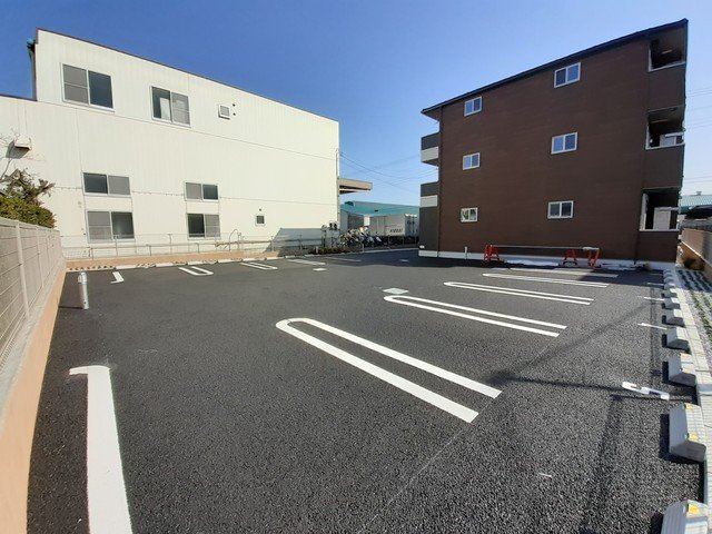 ルミナスの駐車場|カースペースがあります