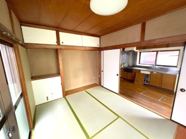 倉田貸家の和室|明るい和室です