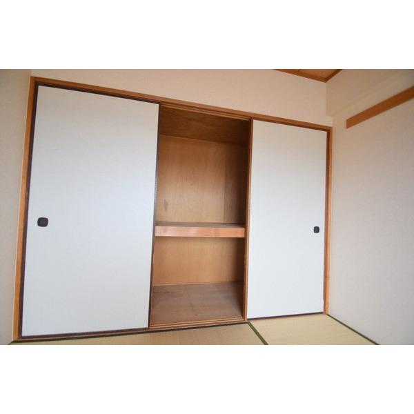 鶴見緑地ハイツ弐番館の収納