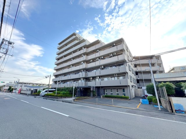 コンファーレ戸田公園の外観|落ち着いた雰囲気の外観です