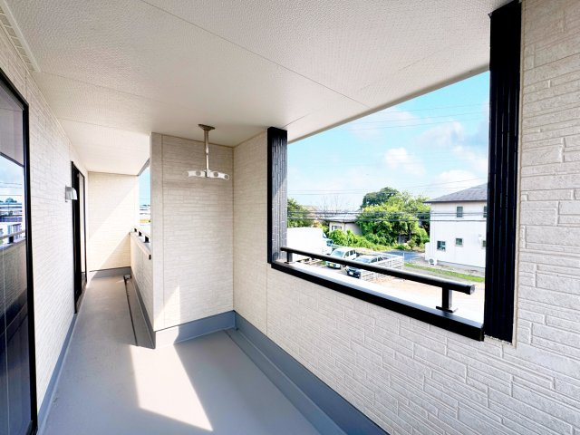 Livele Garden大泉町第14寄木戸　新築住宅4号棟のバルコニー
