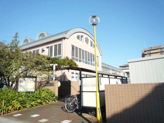 栄光幼稚園まで110ｍ