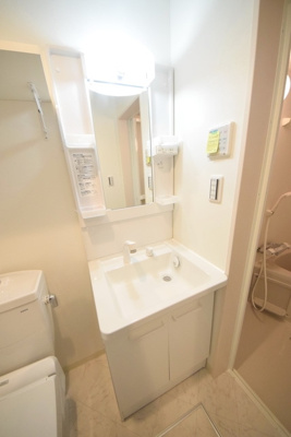 【洗面所】LUXIA柏