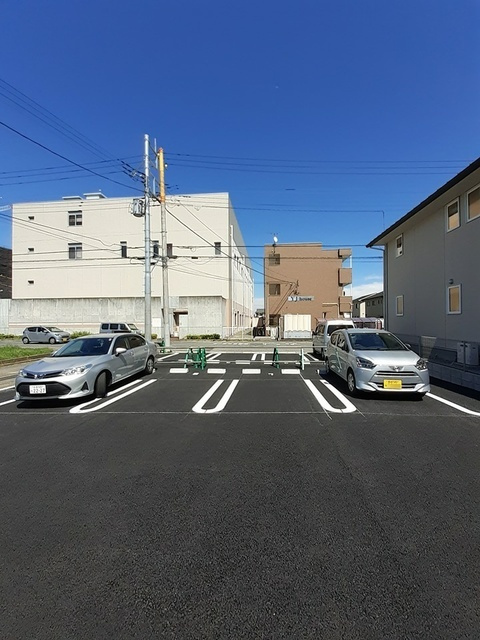 テラス　ハックベリーの駐車場